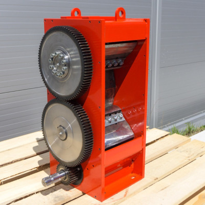 Rezací mechanizmus REMET M-200