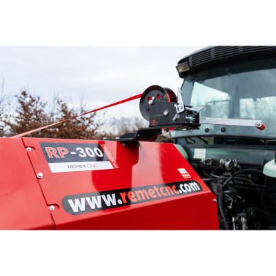 PTO špalíkovač REMET WOODPECKER RP-300 + PÁSOVÝ DOPRAVNÍK 3M