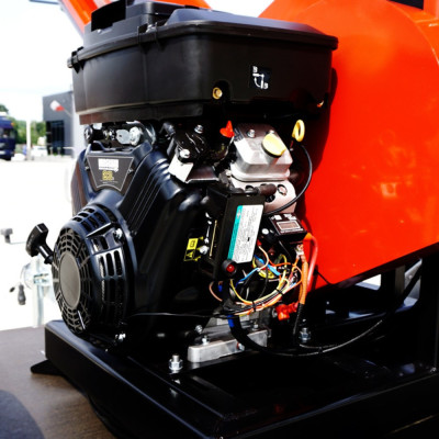 Motorový benzínový špalíkovač REMET RPS-120 16/23 HP PÁSOVÝ DOPRAVNÍK 2,3M OTOČNÁ KONZOLA 360°