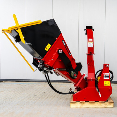 Traktorový PTO diskový štiepkovač REMET RT-630R s hydraulickým valcom