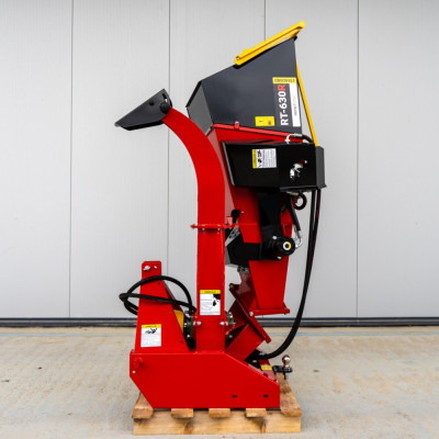 Traktorový PTO diskový štiepkovač REMET RT-630R s hydraulickým valcom