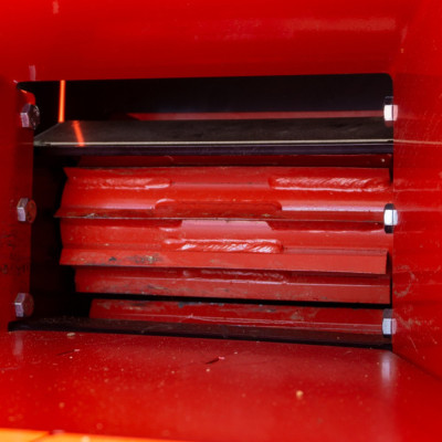 PTO diskový štiepkovač REMET RT-690RH s vlastnou hydraulikou