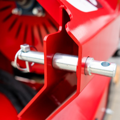 PTO diskový štiepkovač REMET RX-130 s vlastnou hydraulikou