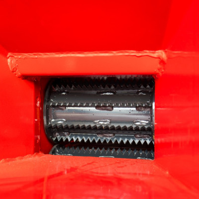 PTO diskový štiepkovač REMET RX-130 s vlastnou hydraulikou