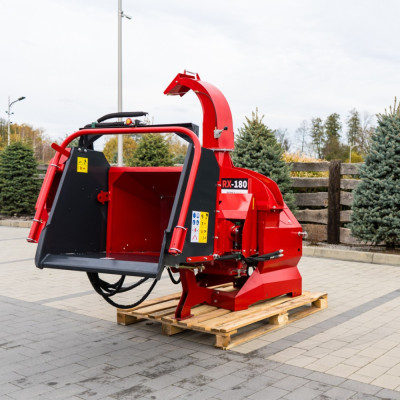 PTO diskový štiepkovač REMET RX-180