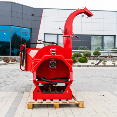 PTO diskový štiepkovač REMET RX-230 s vlastnou hydraulikou