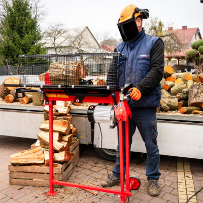 Elektrická hydraulická štiepačka dreva REMET 7T E