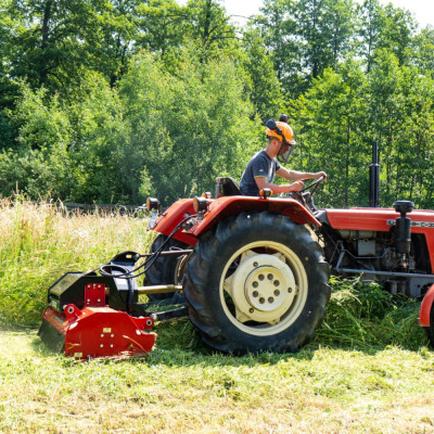 PTO mulčovač REMET FMS-140P s hydraulickým posuvom