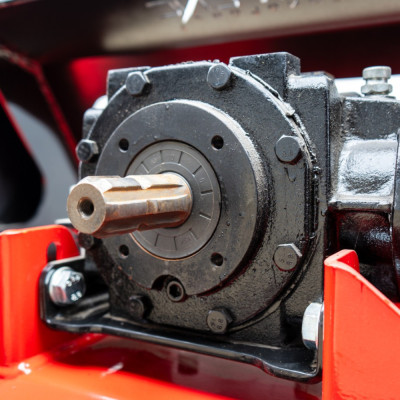 PTO mulčovač REMET F2-250 s hydraulickým posuvom