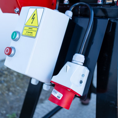Elektrický drvič obilia a strukovín REMET GX-150