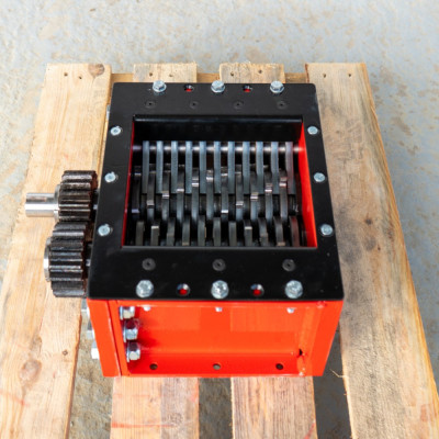 Drviaci mechanizmus REMET SR-200 na plasty (bez náteru)