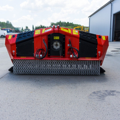 Lesná fréza F5-225 s hydraulickým nastavením krytu