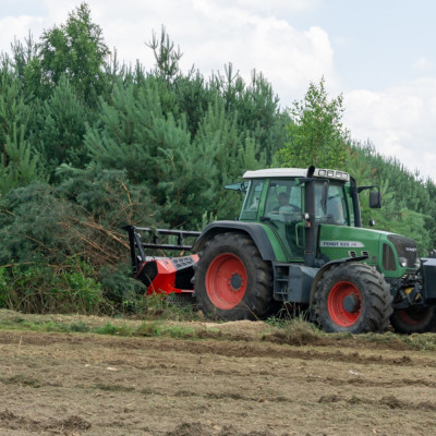 Lesná fréza F5-250 s hydraulickým nastavením krytu