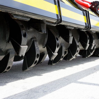 Lesná fréza F5-250 s hydraulickým nastavením krytu