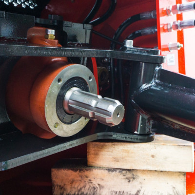 Pôdna fréza L5-225 s hydraulickým nastavením krytu