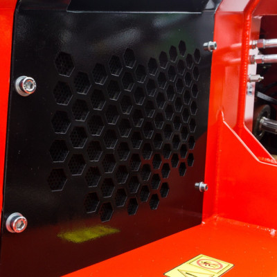 Pôdna fréza L5-225 s hydraulickým nastavením krytu