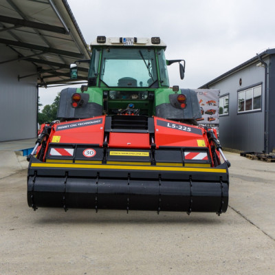 Pôdna fréza L5-225 s hydraulickým nastavením krytu
