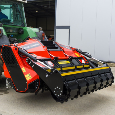 Pôdna fréza L5-225 s hydraulickým nastavením krytu