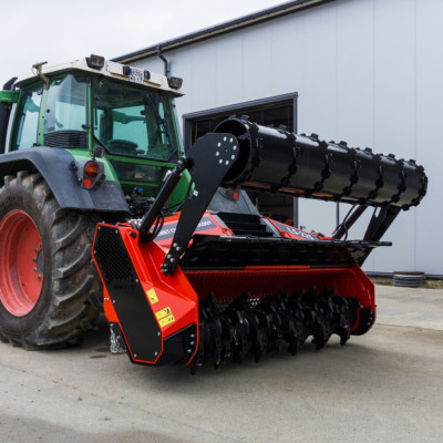 Pôdna fréza L5-225 s hydraulickým nastavením krytu