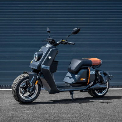 Elektroskúter Lera Scooters C7 skúter 3000W Čierna
