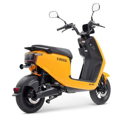 Elektrický skúter DELEKS E-BOOST Yellow – 45 km/h, dojazd až 120 km